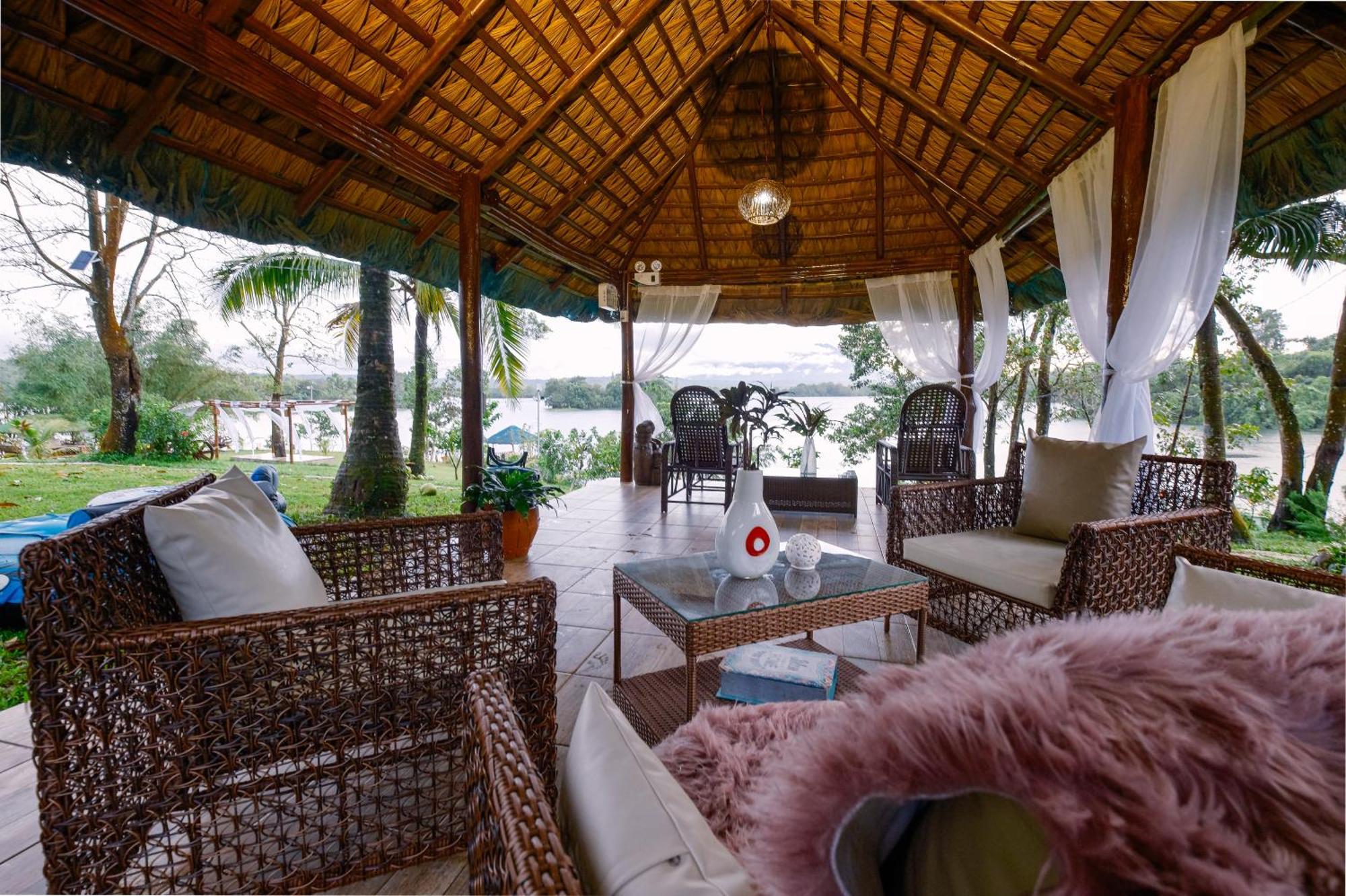 Almost Heaven Lake Resort By Cocotel غافيتي المظهر الخارجي الصورة